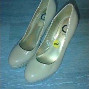 Beautiful Guess High Heel Shoe